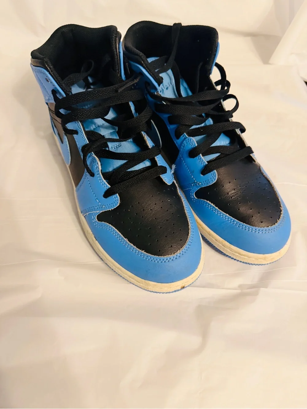 Air Jordan 1 Low GS Black Blue Size 7Y / Women’s 8.5 DQ8423-401